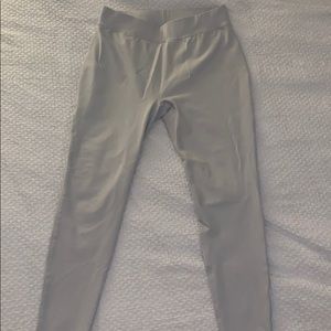 BRAND NEW Saski Leggings